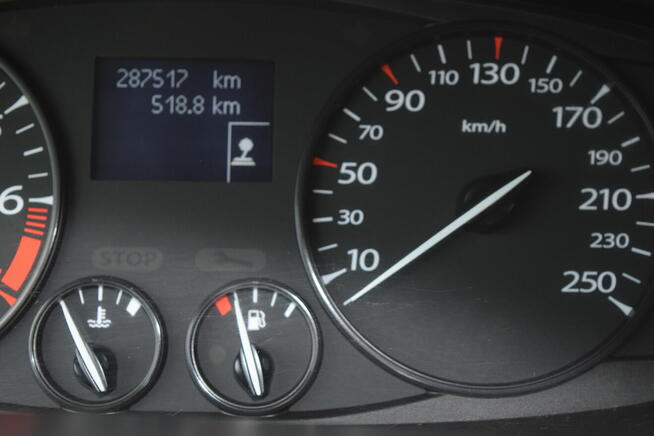 RENAULT LAGUNA, salon PL, bezwypadkowy, garażowany, 2.0 bp