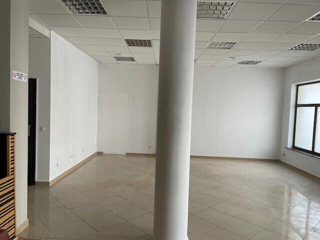 Duży lokal na parterze w centrum na salon kosmetyczny, sklep