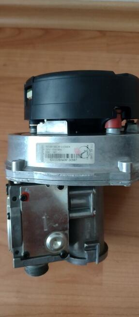 Armatura gaz. z wentylat. do BUDERUS LOGOMAX PLUS GB022-24 !