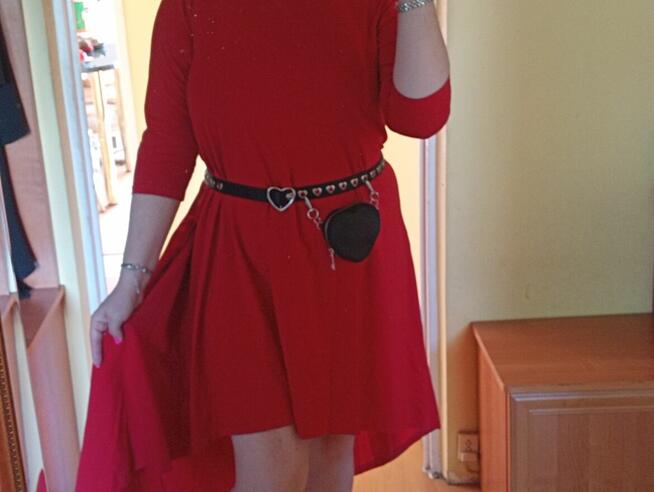 Asymetryczna sukienka plus size