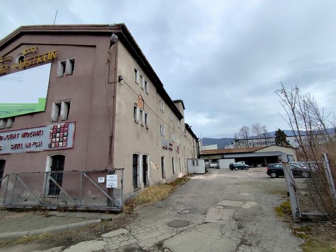 USTROŃ centrum Zabudowana działka 0,5ha + budynki 2650m2