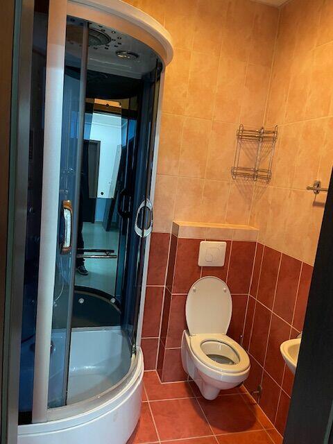 Duży lokal na parterze w centrum na salon kosmetyczny, sklep