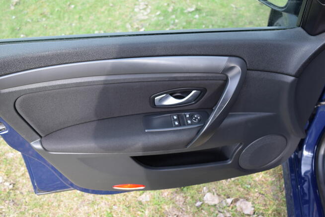 RENAULT LAGUNA, salon PL, bezwypadkowy, garażowany, 2.0 bp