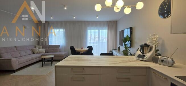 Nowoczesny apartament na piętrze, wysoki standard