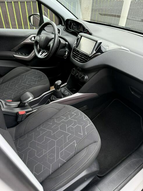 Peugeot 2008 1.2 benzyna 104 tyś km świeżo zarejestrowany
