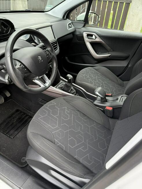 Peugeot 2008 1.2 benzyna 104 tyś km świeżo zarejestrowany