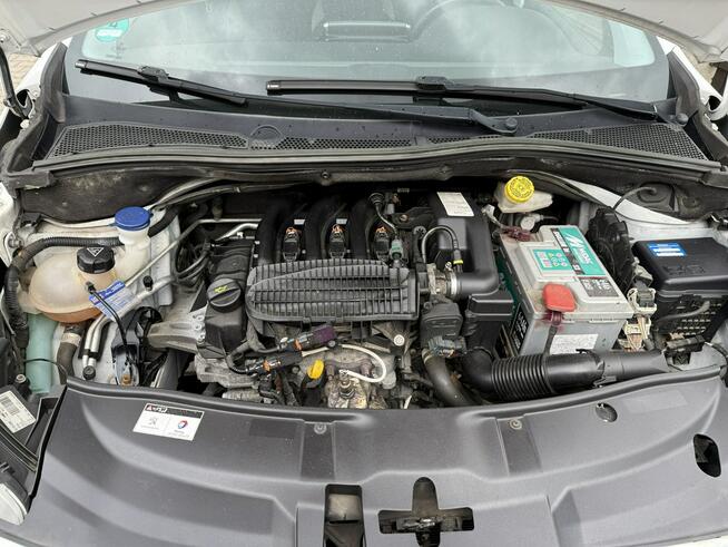 Peugeot 2008 1.2 benzyna 104 tyś km świeżo zarejestrowany