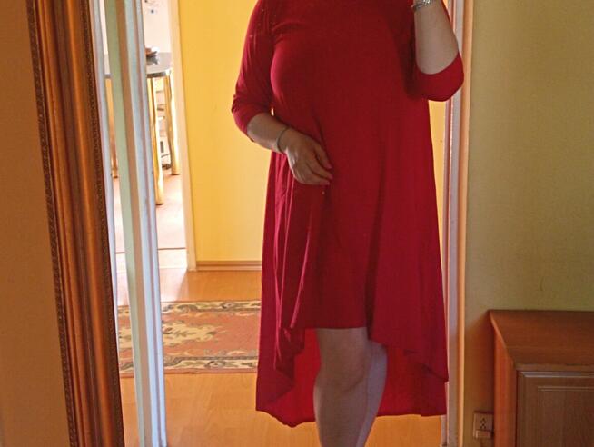 Asymetryczna sukienka plus size