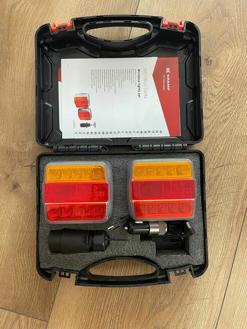 Zestaw lamp bezprzewodowych LED 12V na magnes LA60025