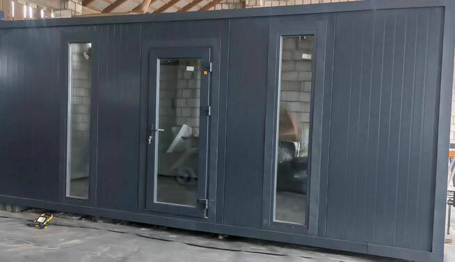 Sprzedam kontener z płyty warstwowej.