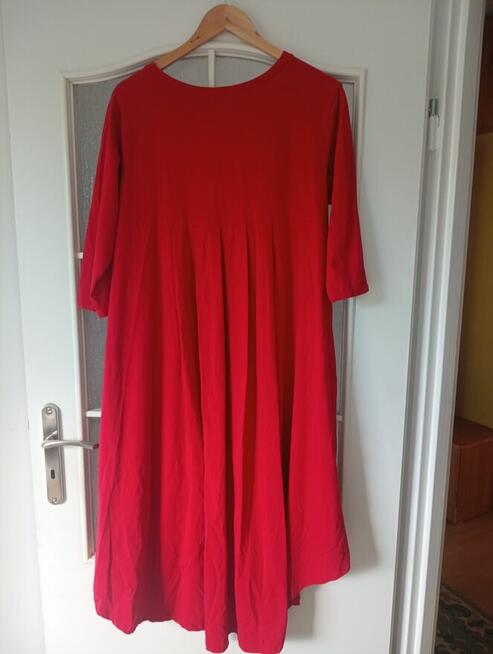 Asymetryczna sukienka plus size