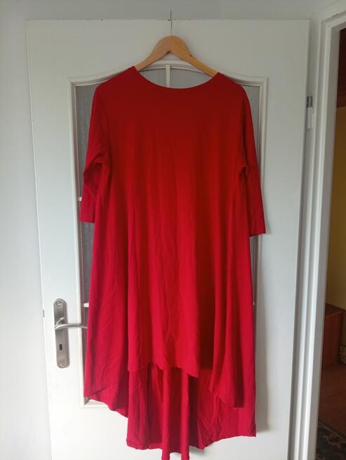 Asymetryczna sukienka plus size