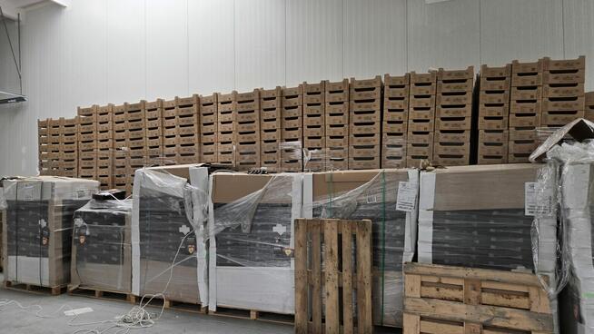 Zapasy i materiały - kartony, butelki, nakrętki, etykiety