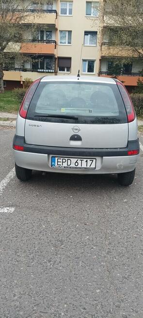 Syndyk sprzeda samochód osobowy marki Opel Corsa, rok prod.