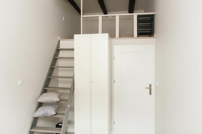 Legionów 90 - Trzypokojowe mieszkanie z antresolami