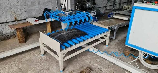 Automatyczny manipulator do układania, robot układacz