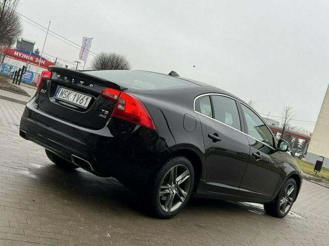 Volvo S60 2,5T T5 AWD Key les go DVD Skóra Navi Kamera cofania Alu17