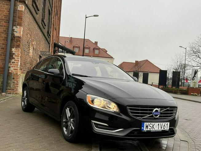 Volvo S60 2,5T T5 AWD Key les go DVD Skóra Navi Kamera cofania Alu17