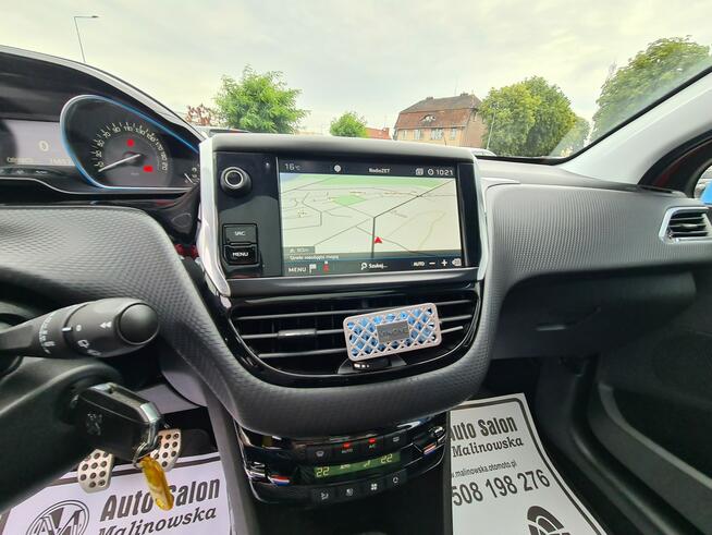 Peugeot 2008 SzklanyDach Navi PDC Kamera 2xPDC Półskóry GripControl Klimatronik Alu