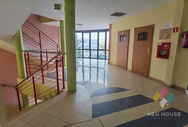 Lokal biurowy 14 m2, parking, atrakcyjna cena