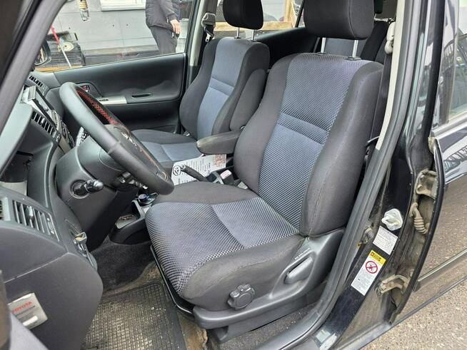 Toyota Corolla Verso 2.0 Diesel 90 KM, Klimatyzacja, Alufelgi, Radio 2 Din, DVD, Dwa klucze