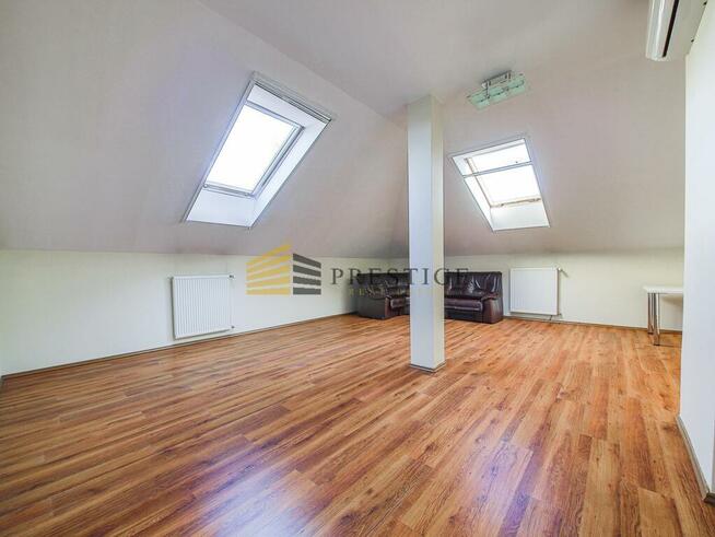 Dom z 6 sypialniami i ogrodem w Konstancinie