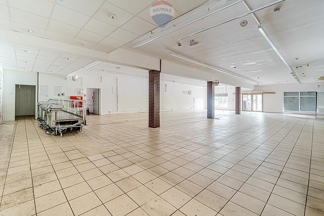 Do wynajęcia lokal handlowo - usługowy