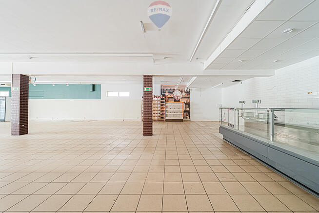 Do wynajęcia lokal handlowo - usługowy