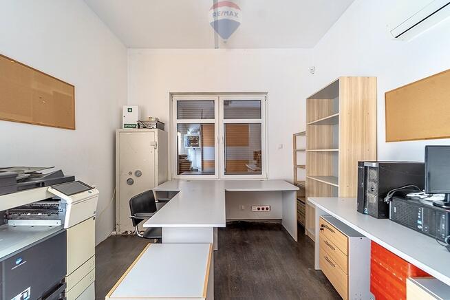 Do wynajęcia lokal handlowo - usługowy