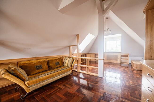 Dom Tyniec Mały gm. Kobierzyce, Spokojna