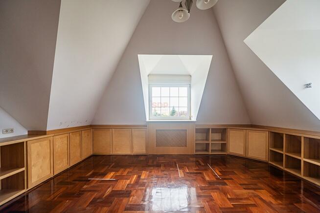 Dom Tyniec Mały gm. Kobierzyce, Spokojna