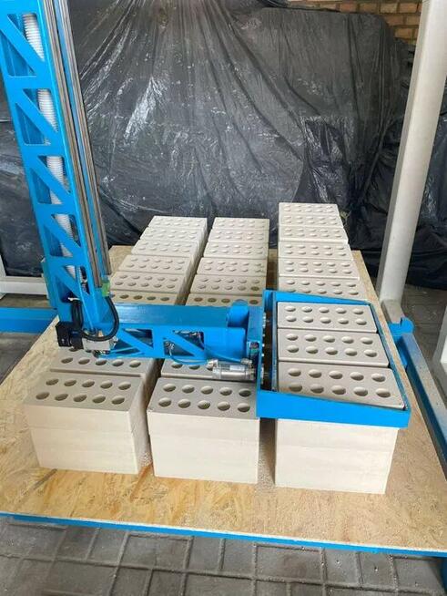 Automatyczny manipulator do układania, robot układacz