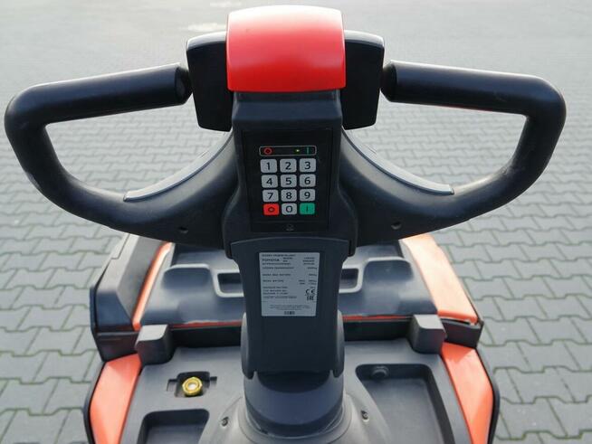 Wózek paletowy elektryczny Toyota LPE200 (BT Levio)