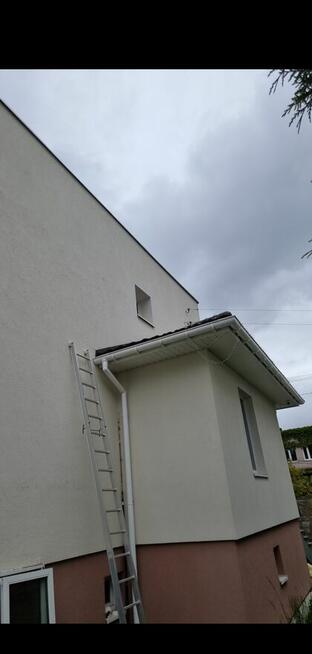 Dom bliźniak w spokojnej, cichej okolicy centrum miasta.