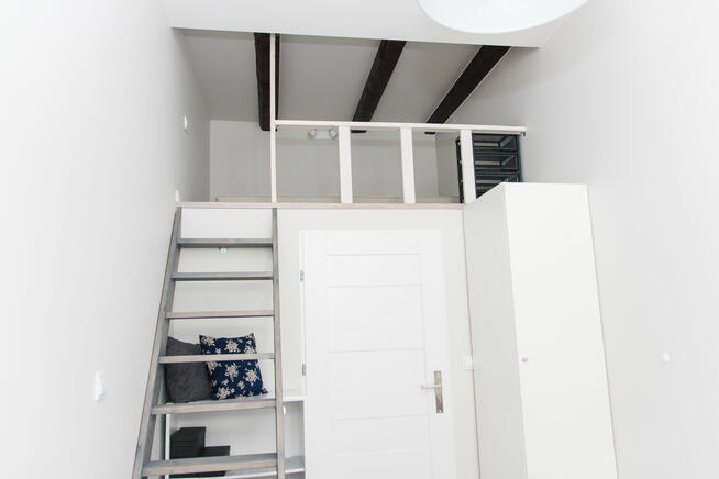 Legionów 90 - Trzypokojowe mieszkanie z antresolami