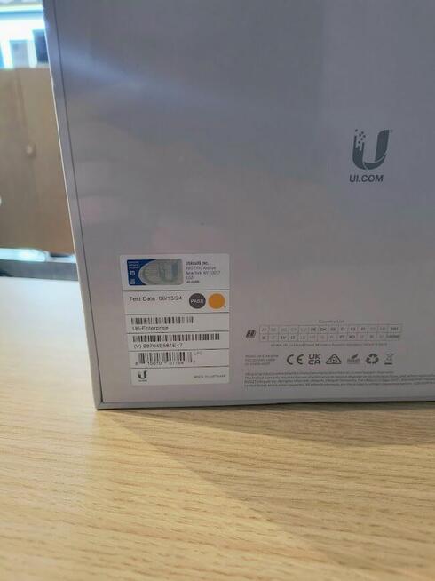 Ubiquiti UniFi U6 Enterprise – Profesjonalny punkt dostępowy