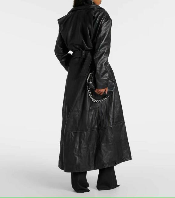 Jednorzędowy skórzany płaszcz