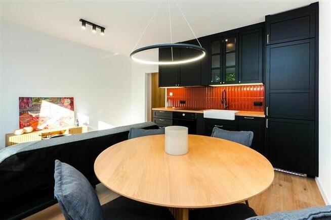 DWUPOKOJOWE MIESZKANIE Z LOGGIĄ - PO KAPITALNYM REMONCIE