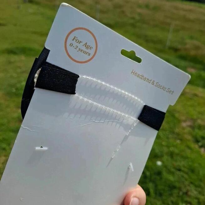 Komplet dla małej damy – czarna opaska i skarpetki z ozdobą