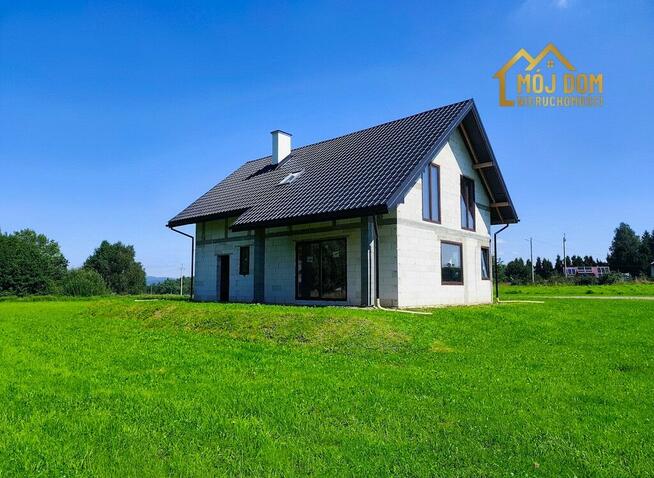 Nowy dom blisko Krosna – duża działka, piękna okolica!