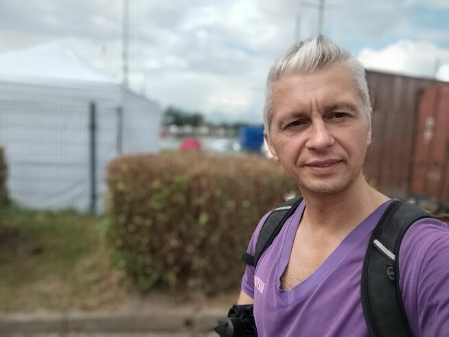 Szukam zadbaną kobietę, ja niezależny, bezdzietny i singiel.