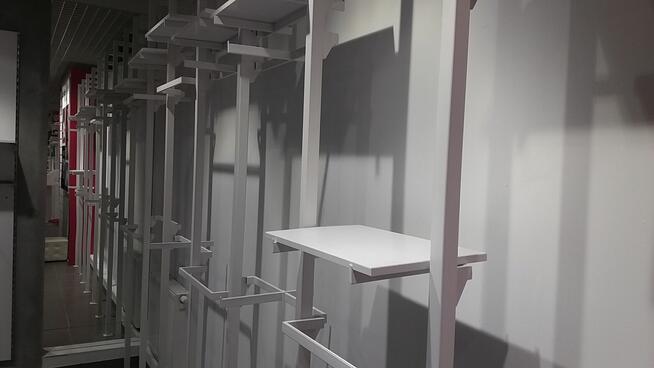 Meble do sklepu odzieżowego, garderoby