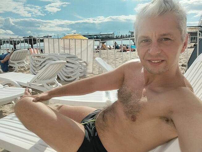 Rozsądny Singiel Pozna Mądrą wesołą Dziewczynę