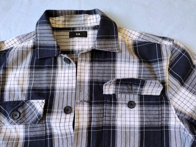 Koszula męska w kratę z długim rękawem i kieszeniami