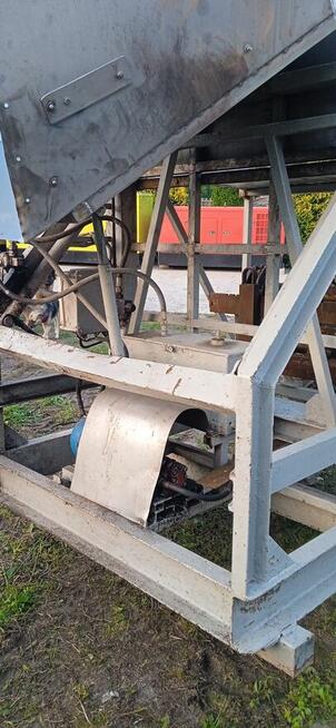 Wywrotnica do skrzynio palet hydrauliczna