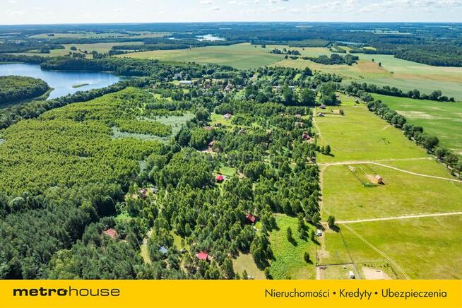 Przytulny dom w pięknej okolicy nad jeziorem.