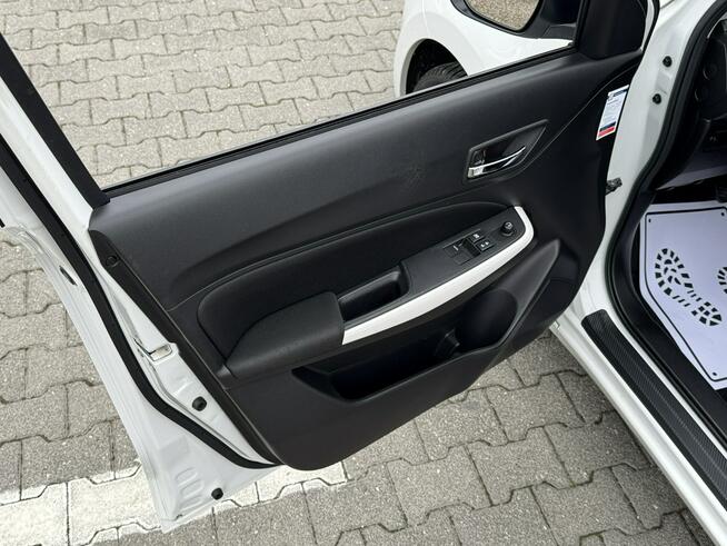 Suzuki Swift *FILM*Bezwypadkowy*Automat*Roczna Gwarancja Techniczna*