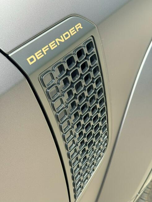 Defender 4.4P V8 635KM AWD Auto 110 OCTA, Od ręki!