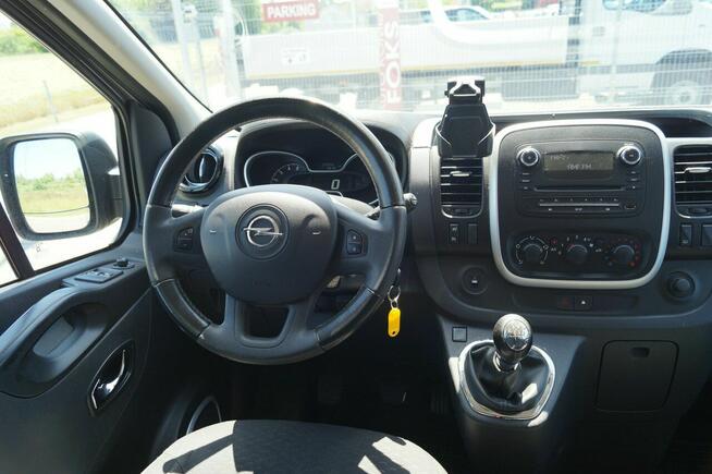 Opel Vivaro 1,6 115 KM 9 osób hak kamera klima doinwestowany czytaj opis