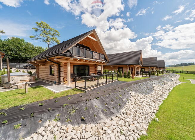 Na sprzedaż kompleks 4 domków - osada Miód Malina